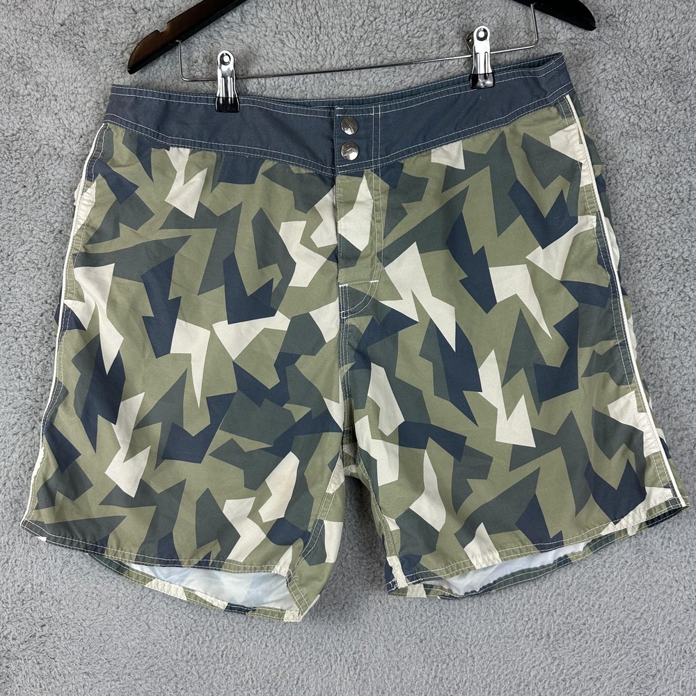 AussieBum Shorts Mens XL Green Camo Swim Trunks Polyester Board Shorts Beachwear